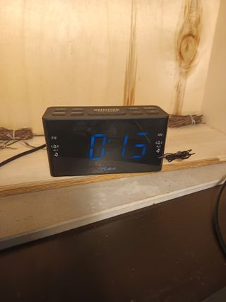 Reloj Despertador Haire Radio 2 Alarmas