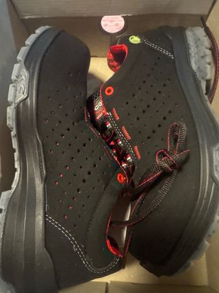 Scarpe antinfortunistiche Cofra nere