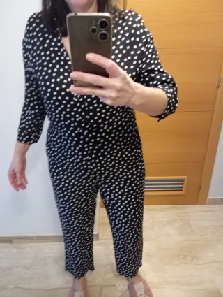 Mono marca Zara lunares talla M