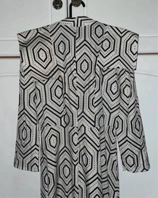 Vestido hombreras talla XS