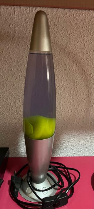 Lámpara Lava Plata.