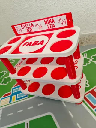 Estantería FABA personalizada 16 personajes