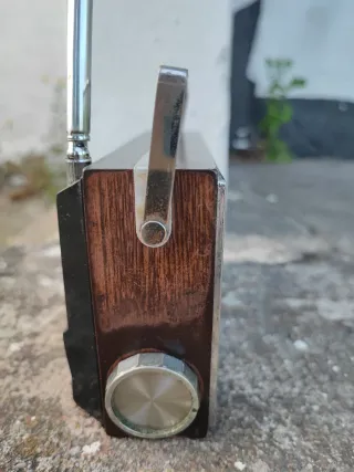 Radio Transistor VANGUARD Años 70