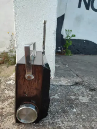 Radio Transistor VANGUARD Años 70