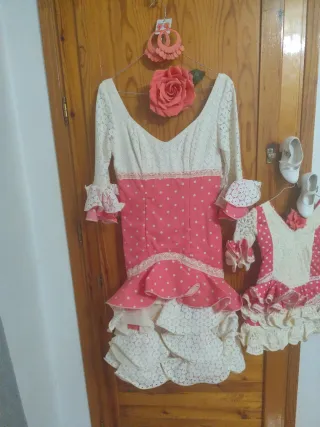 Trajes Flamenca Madre e Hija . 1 puesta!