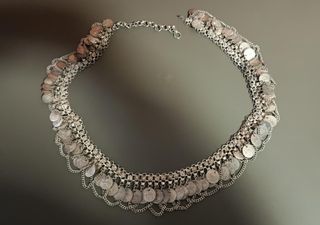 Cinturón Kamarpatta con Monedas