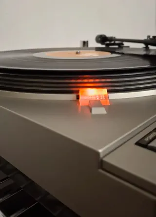 Giradischi Teac P-70