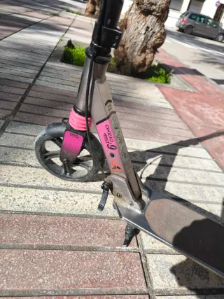 Patinete Decathlon Oxelo con freno