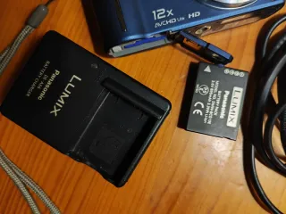 Cámara Lumix Leica 12x Azul