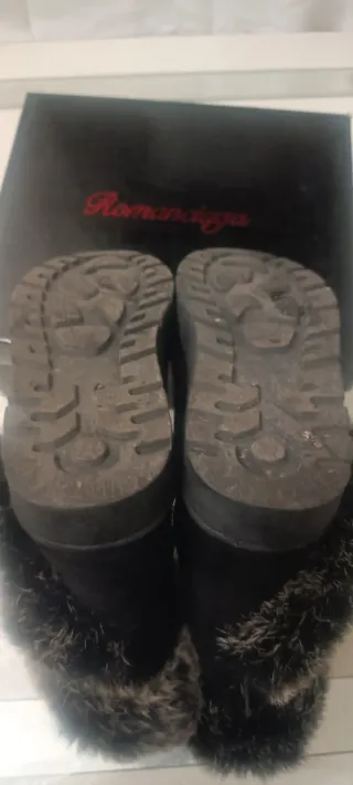 Stivali neri con pelliccia usati poco come nuovi