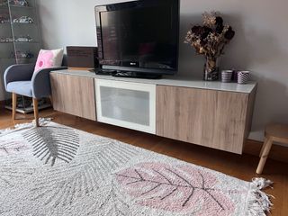 Mueble TV Ikea Besta Madera y Cristal