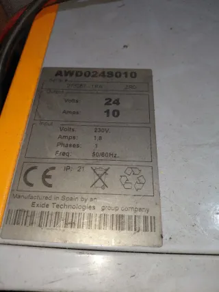 Cargador de Baterías TecNys