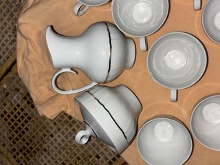 Juego de porcelana fina Irabia con oro