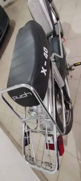 Puch X40 Moped Plata y Negro