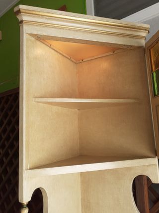 Mueble esquinero madera y cristal