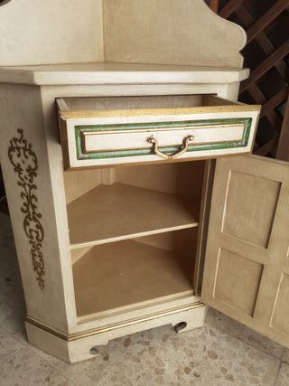 Mueble esquinero madera y cristal