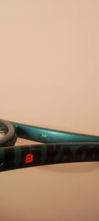 Raqueta Wilson Blade Pro 16x19 v9