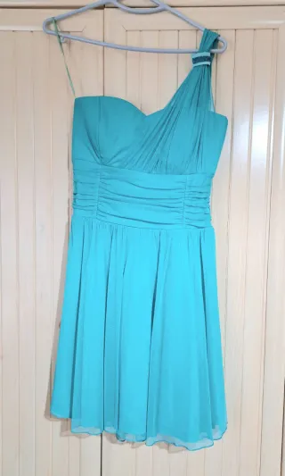 Vestido corto elegante de fiesta