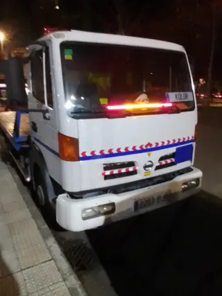 Servicio de grúa local y nacional