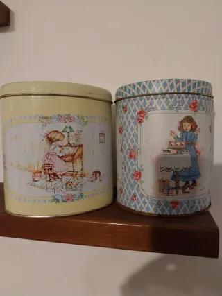 Barattoli in latta decorati