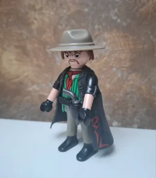 Playmobil custom pistolero