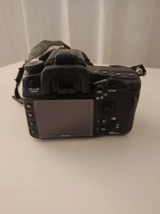 Cámara Sony Alpha a700 + Accesorios