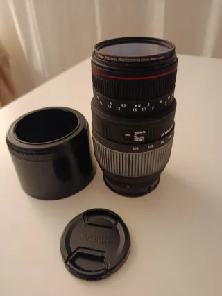 Cámara Sony Alpha a700 + Accesorios