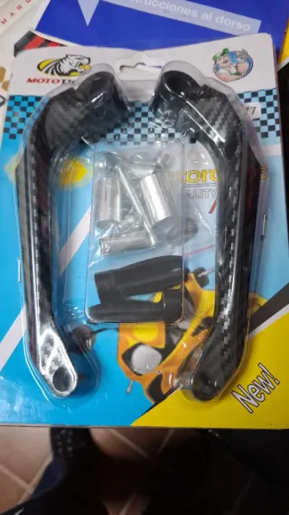 Protector Maneta Moto Carbono