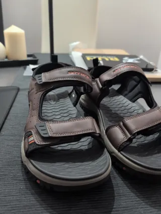 Sandalias Skechers Marrones Talla 43