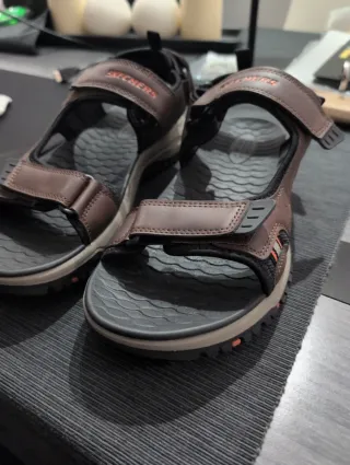 Sandalias Skechers Marrones Talla 43