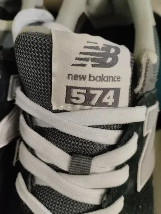 Zapatillas New Balance 574 Talla 42 negras/ grises