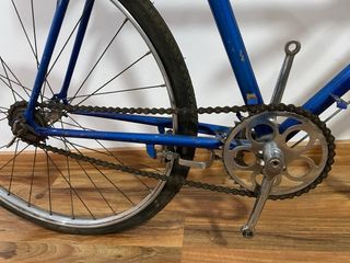 Bicicleta antigua cadete azul