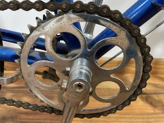 Bicicleta antigua cadete azul