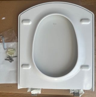 Tampa de Sanita Roca HALL, queda amortecida