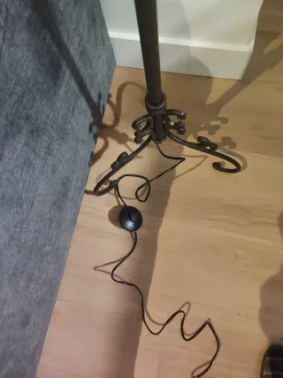 Lámpara de pie rústica de yute