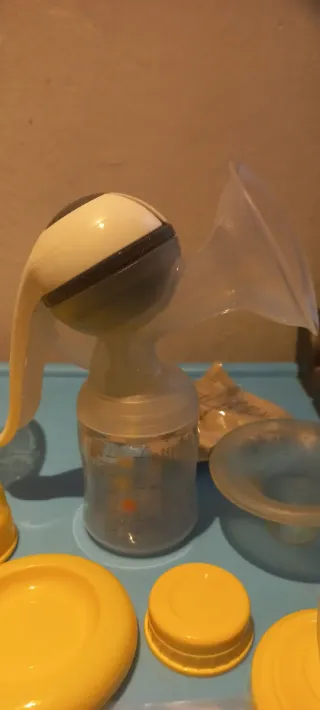 Sacaleches Doble KINYO y Sacaleches NUK jolie