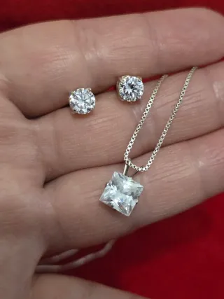 Conjunto Plata: Collar y Pendientes