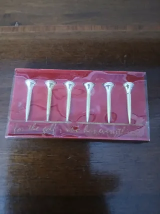 Set 6 Tees Golf For the golfer who has everything