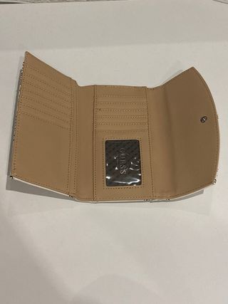 Cartera Guess con logo estampado