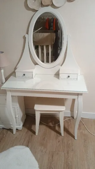 Tocador Blanco con Espejo y Taburete