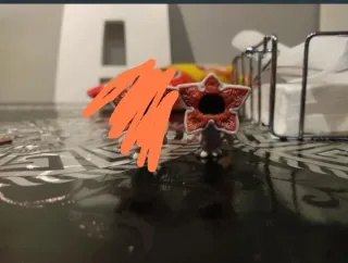 Figuras Kinder Joy Stranger Things Demogorgon