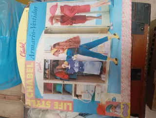 Bambole vintage pattini, tra le altre cose