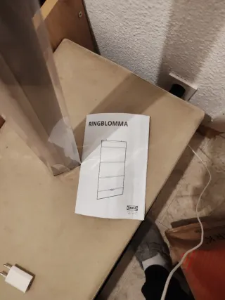 Estor enrollable translúcido beige