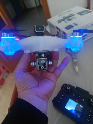Dron KY102 con Cámara y Control Remoto