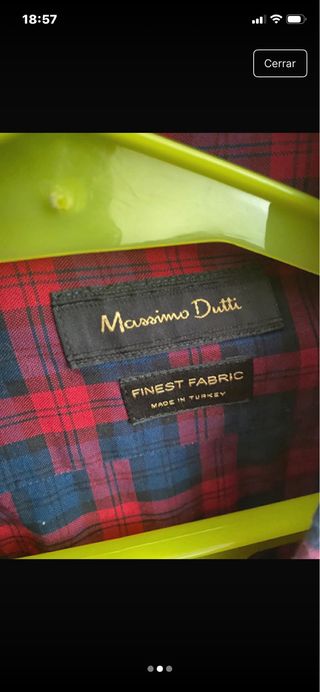 Camisa a cuadros roja y azul