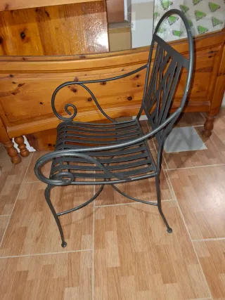 Silla de hierro forjado