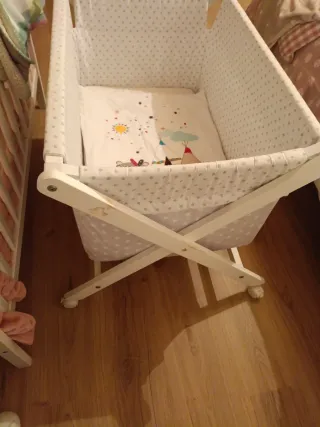 Minicuna con estampado infantil