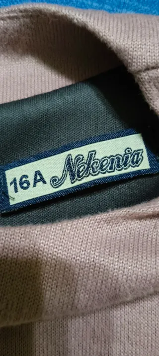 Elegante Vestido Nekenia  Talla 16. UN SÓLO USO.