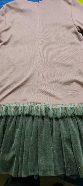 Elegante Vestido Nekenia  Talla 16. UN SÓLO USO.