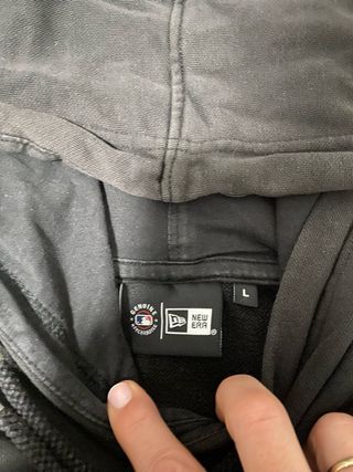 Sudadera negra con capucha New Era NY